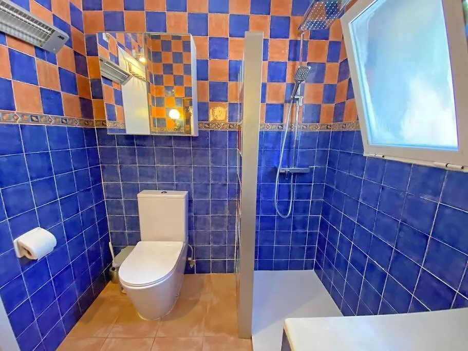 Holiday home Perro Andaluz Cottage With Flower Garden In Zahora Barbate